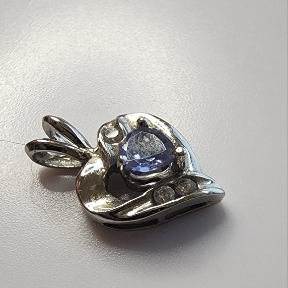10k White Gold Tanzanite and CZ Heart Pendant - Picture 5 of 10